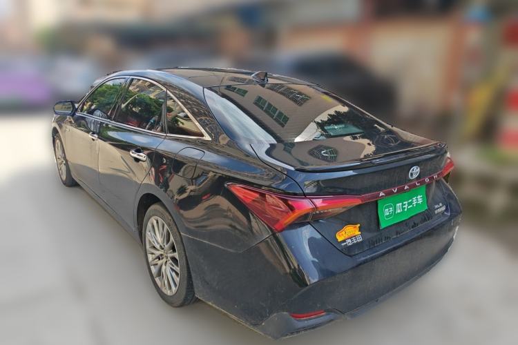 Used Toyota Avalon 2023 Dual-Motor 2.5L XLE Prestige Edition Rear Left 45 Deg