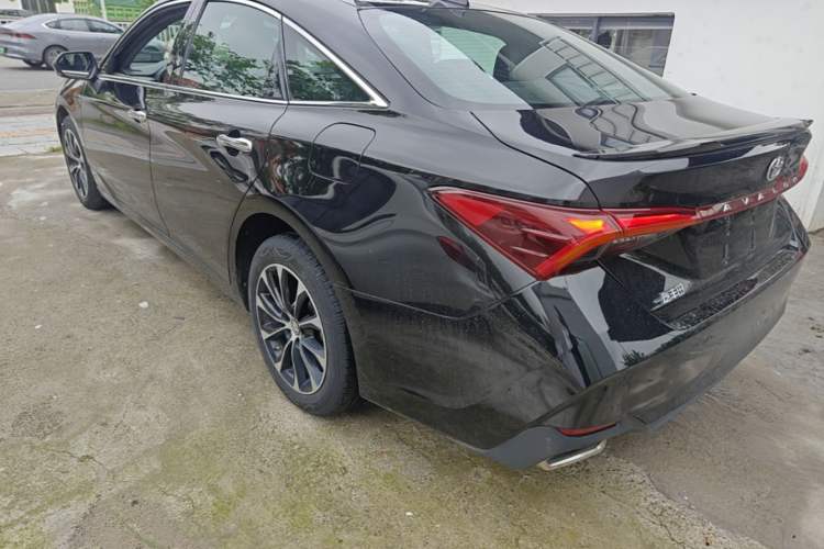 Used Toyota Avalon 2023 2.5L Luxury Edition Rear Left 45 Deg