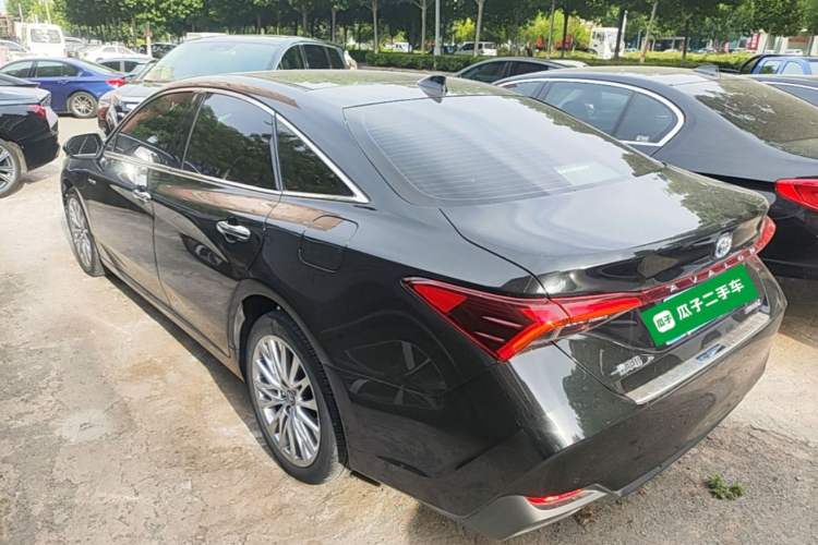 Used Toyota Avalon 2023 Dual-Motor 2.5L XLE Prestige Edition Rear Left 45 Deg