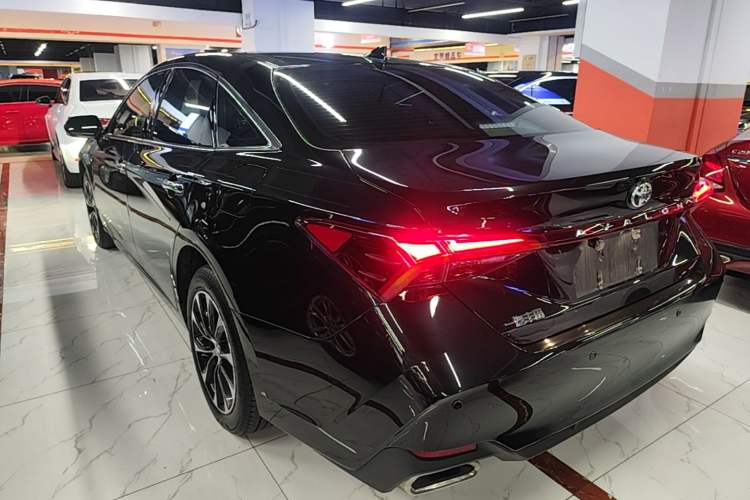 Used Toyota Avalon 2023 2.0L Luxury Edition Rear Left 45 Deg