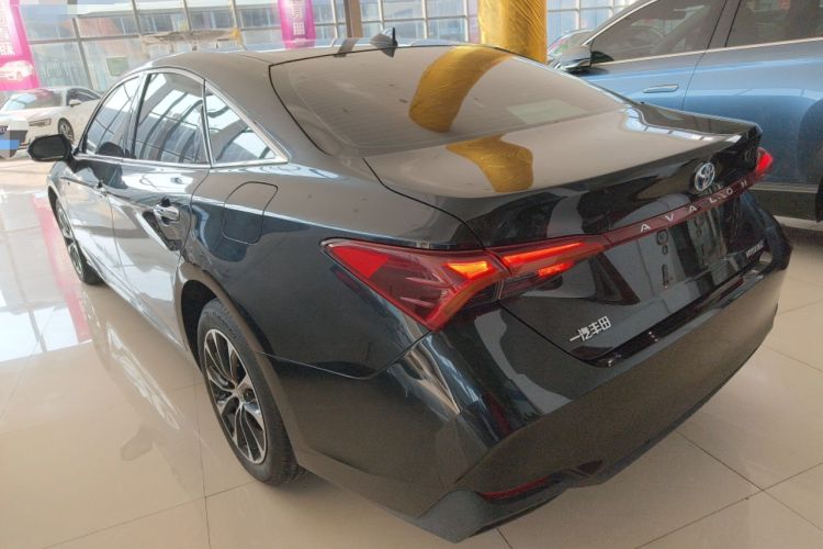 Used Toyota Avalon 2023 Dual-Engine 2.5L Luxury Edition Rear Left 45 Deg