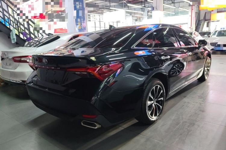 Used Toyota Avalon 2023 2.0L Luxury Edition Rear Right 45 Deg