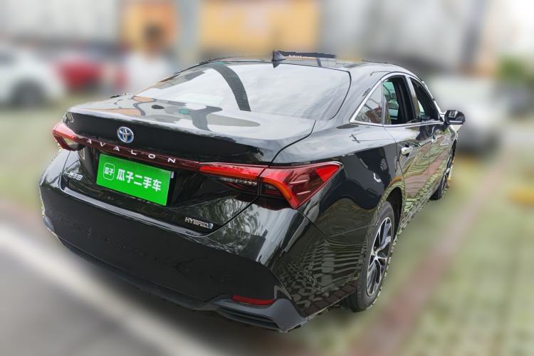 Used Toyota Avalon 2023 Dual-Engine 2.5L Luxury Edition Rear Right 45 Deg