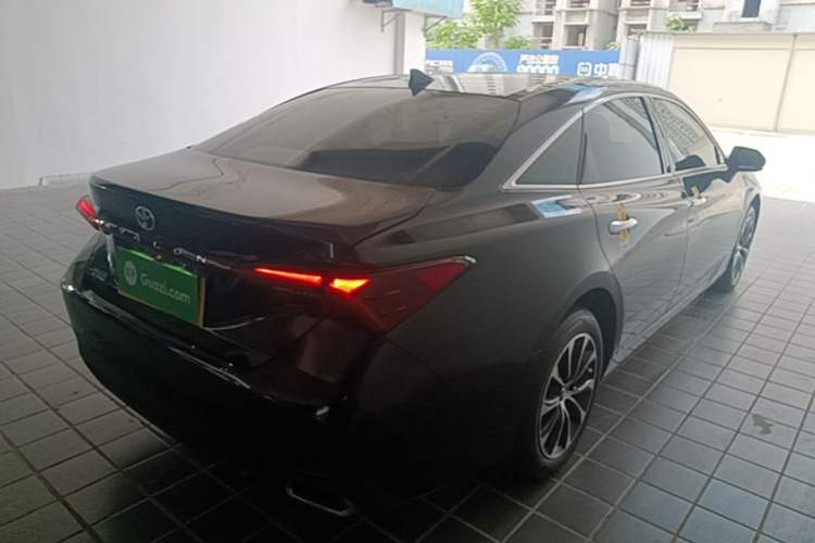 Used Toyota Avalon 2023 2.0L Luxury Edition Rear Right 45 Deg