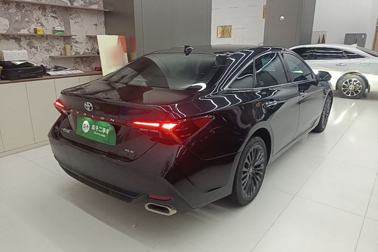 Used Toyota Avalon 2023 2.0L XLE Deluxe Edition Rear Right 45 Deg