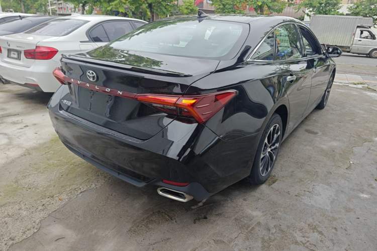 Used Toyota Avalon 2023 2.5L Luxury Edition Rear Right 45 Deg