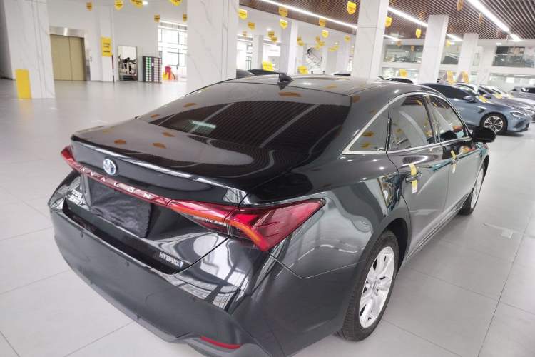 Used Toyota Avalon 2023 Dual-Motor 2.5L Progressive Edition Rear Right 45 Deg