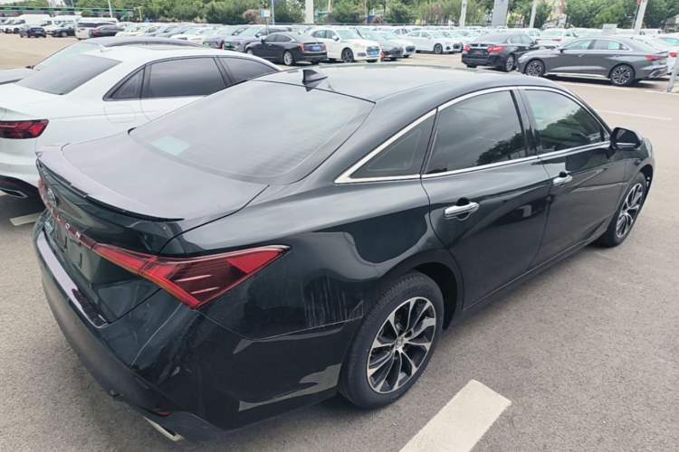 Used Toyota Avalon 2023 2.5L Luxury Edition Rear Right 45 Deg