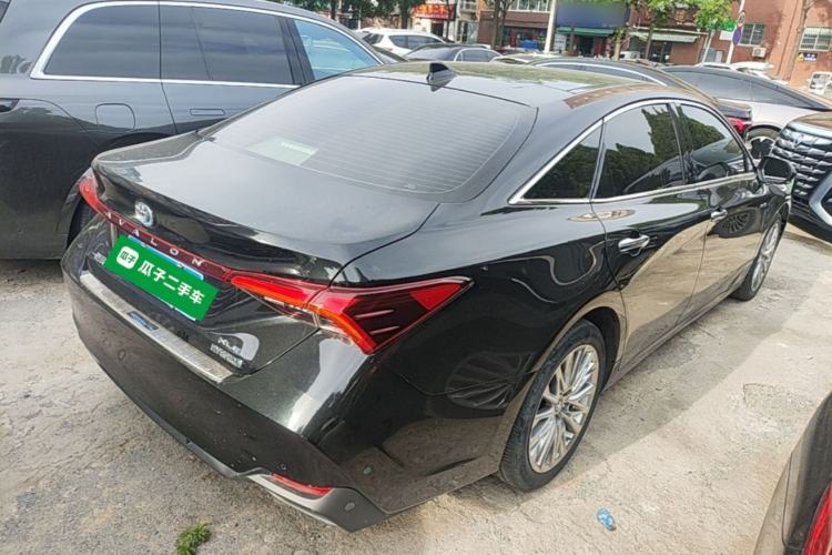 Used Toyota Avalon 2023 Dual-Motor 2.5L XLE Prestige Edition Rear Right 45 Deg