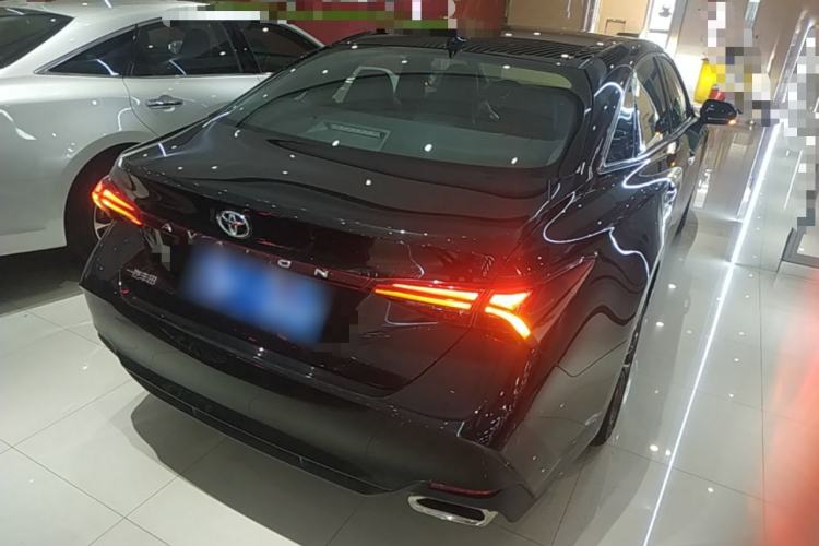 Used Toyota Avalon 2023 2.0L Luxury Edition Rear Right 45 Deg