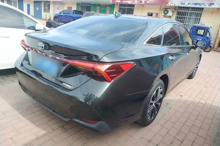Used Toyota Avalon 2023 Dual-Engine 2.5L Luxury Edition Rear Right 45 Deg