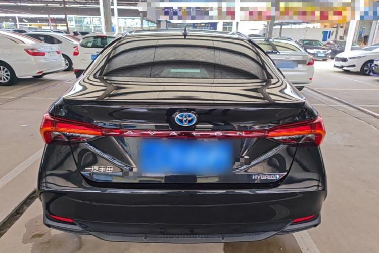 Used Toyota Avalon 2023 Dual-Engine 2.5L Luxury Edition Rear