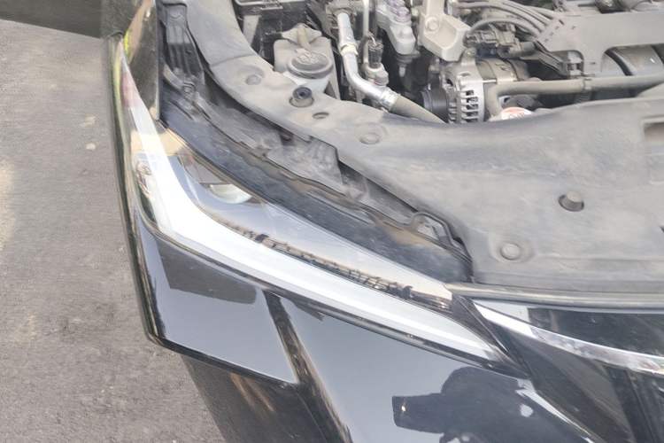 Used Toyota Avalon 2023 2.5L Luxury Edition Right Front Headlight
