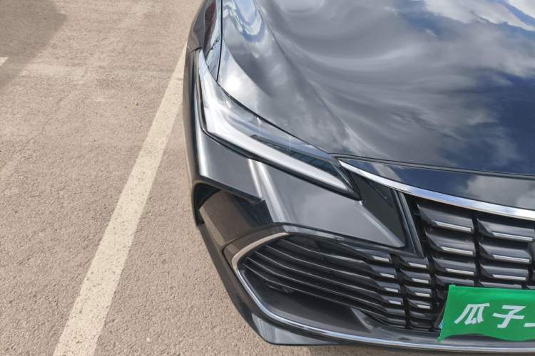 Used Toyota Avalon 2023 2.0L XLE Deluxe Edition Right Front Headlight