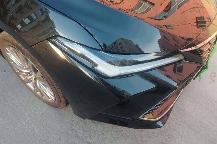 Used Toyota Avalon 2023 Dual-Motor 2.5L XLE Prestige Edition Right Front Headlight