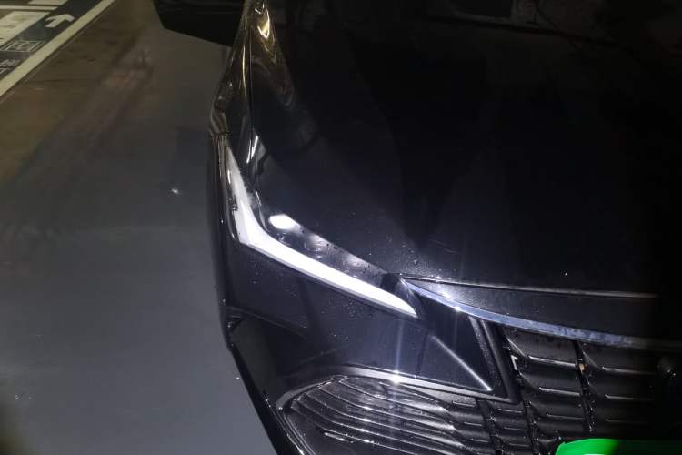 Used Toyota Avalon 2023 Dual-Motor 2.5L XLE Prestige Edition Right Front Headlight