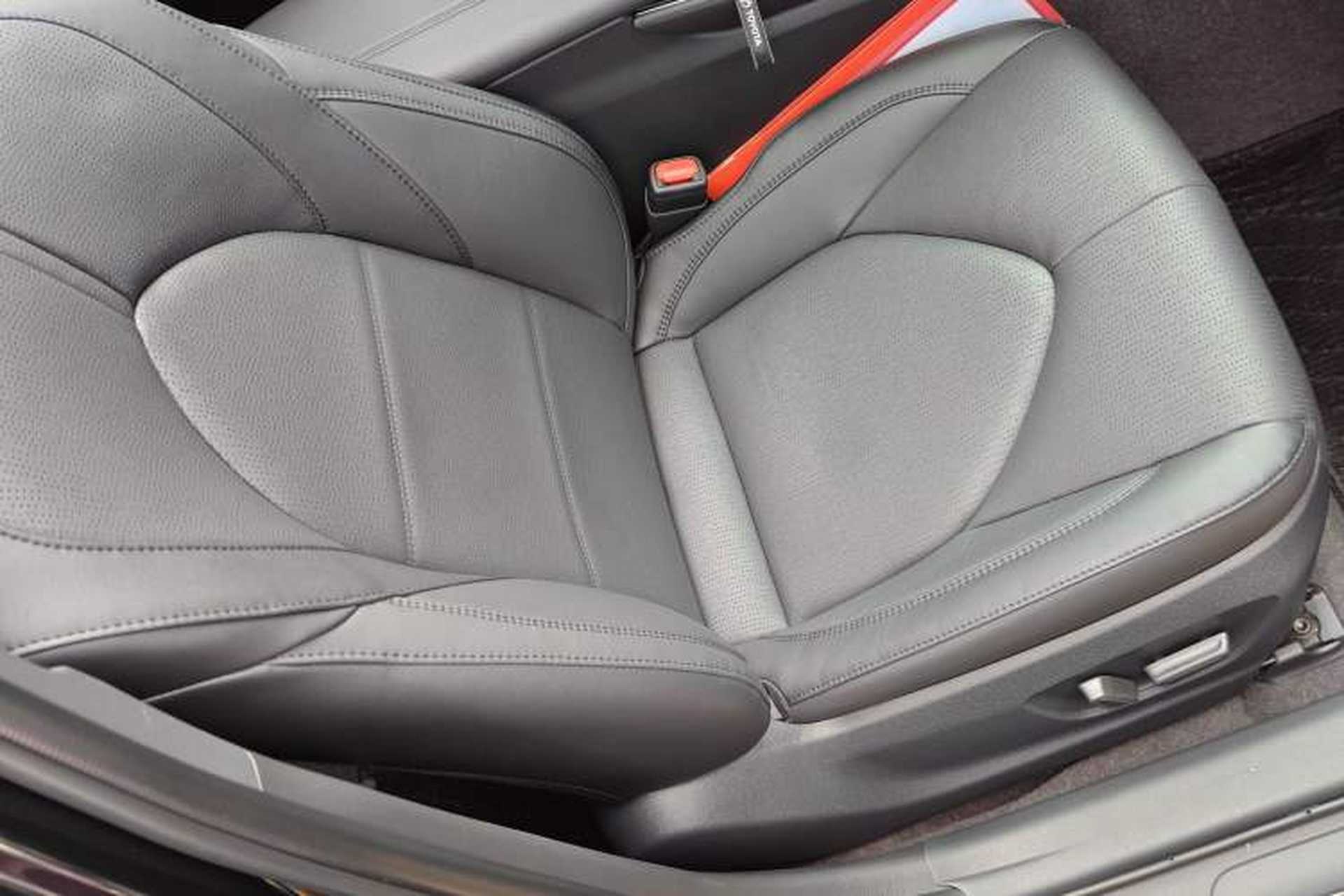 Used Toyota Avalon 2023 2.0L Luxury Edition Right Front Seat