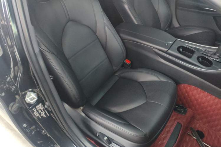 Used Toyota Avalon 2023 2.0L Luxury Edition Right Front Seat