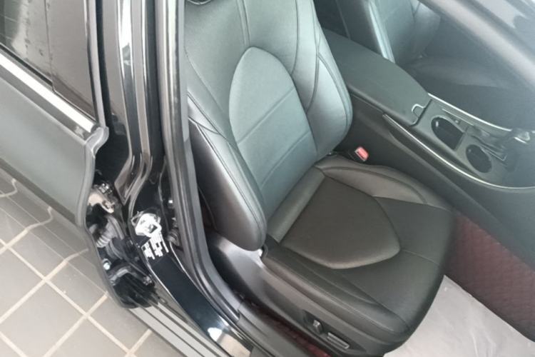 Used Toyota Avalon 2023 2.0L Luxury Edition Right Front Seat