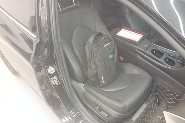 Used Toyota Avalon 2023 2.0L XLE Deluxe Edition Right Front Seat