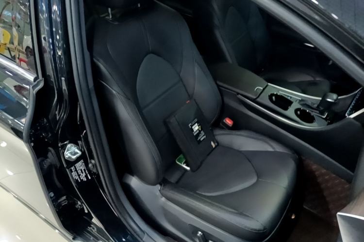 Used Toyota Avalon 2023 2.0L Premium Edition Right Front Seat