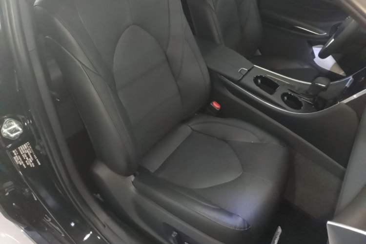 Used Toyota Avalon 2023 2.0L XLE Deluxe Edition Right Front Seat