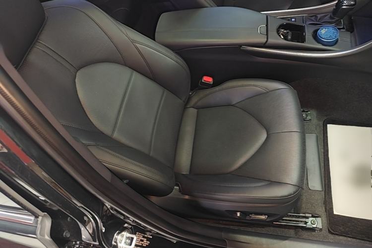 Used Toyota Avalon 2023 2.0L Luxury Edition Right Front Seat