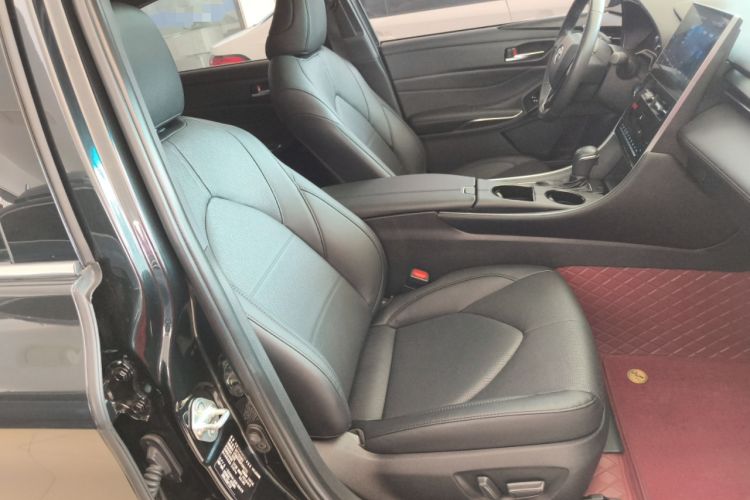 Used Toyota Avalon 2023 Dual-Engine 2.5L Luxury Edition Right Front Seat