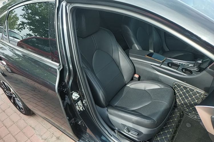Used Toyota Avalon 2023 Dual-Engine 2.5L Luxury Edition Right Front Seat