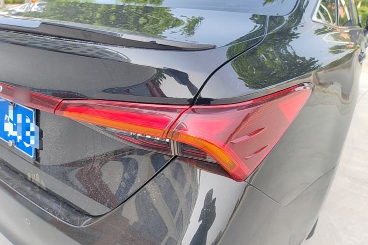 Used Toyota Avalon 2023 2.5L Luxury Edition Right Rear Taillight