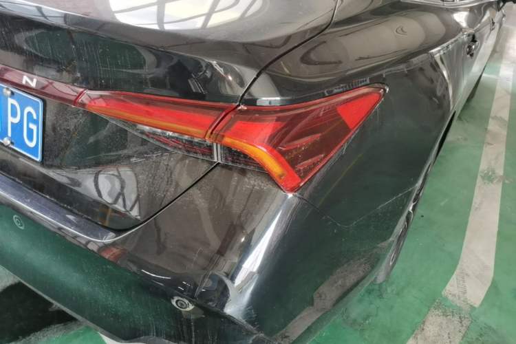 Used Toyota Avalon 2023 2.0L Progressive Edition Right Rear Taillight