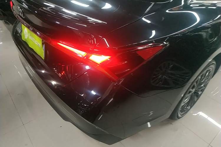 Used Toyota Avalon 2023 2.0L XLE Deluxe Edition Right Rear Taillight