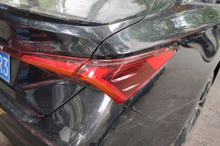 Used Toyota Avalon 2023 2.5L Luxury Edition Right Rear Taillight