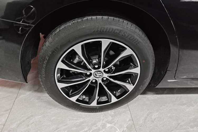 Used Toyota Avalon 2023 Dual-Engine 2.5L Luxury Edition Right Rear Wheel Hub
