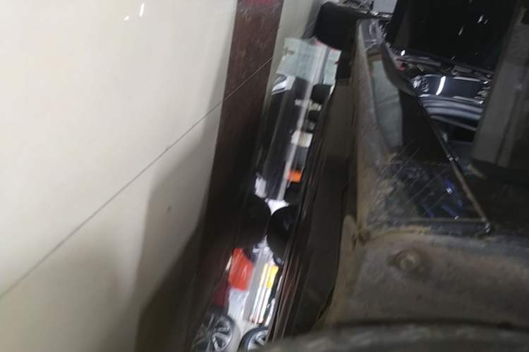 Used Toyota Avalon 2023 Dual-Engine 2.5L Luxury Edition Right Side Sill