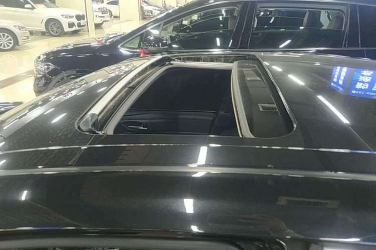 Used Toyota Avalon 2023 Dual-Engine 2.5L Luxury Edition Roof