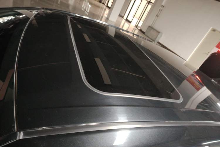 Used Toyota Avalon 2023 2.0L Progressive Edition Roof