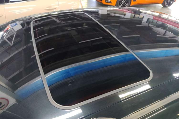 Used Toyota Avalon 2023 2.0L Premium Edition Roof