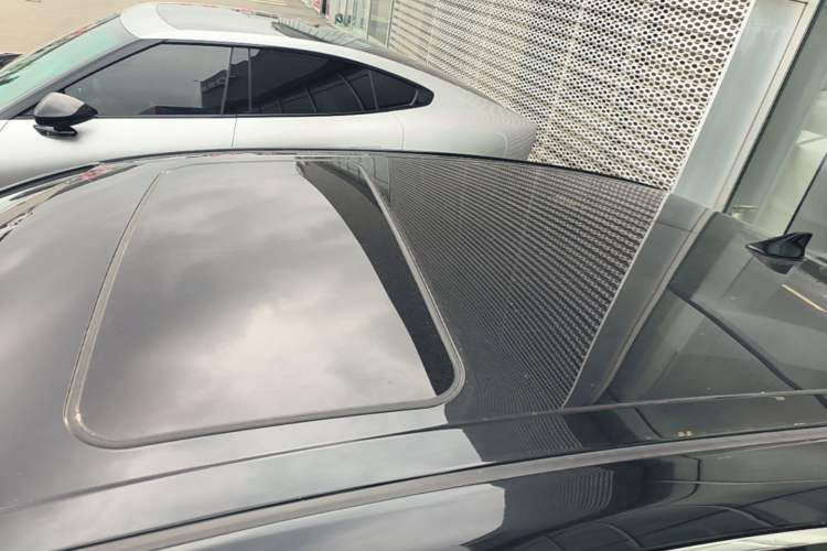 Used Toyota Avalon 2023 2.5L Luxury Edition Roof