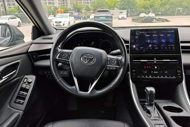 Used Toyota Avalon 2023 2.0L XLE Deluxe Edition Steering Wheel