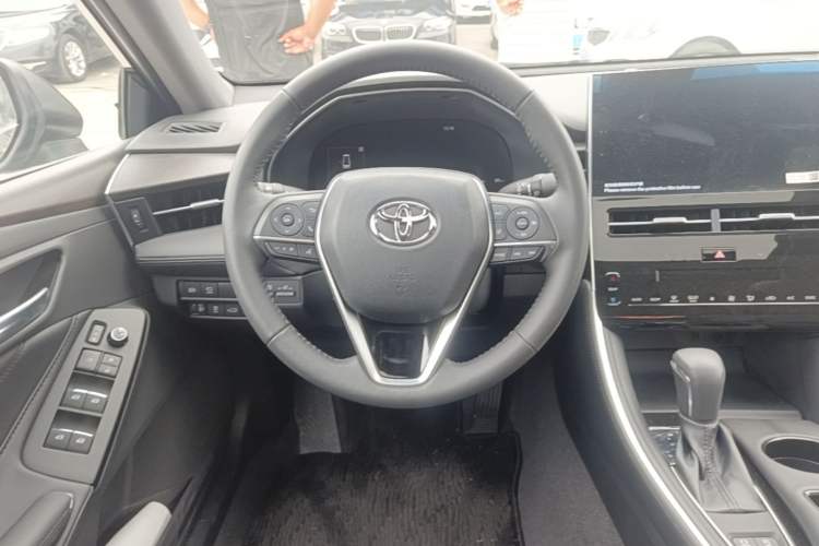 Used Toyota Avalon 2023 2.0L XLE Deluxe Edition Steering Wheel
