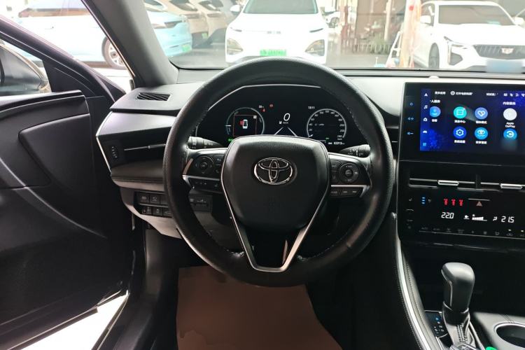 Used Toyota Avalon 2023 Dual-Motor 2.5L XLE Prestige Edition Steering Wheel