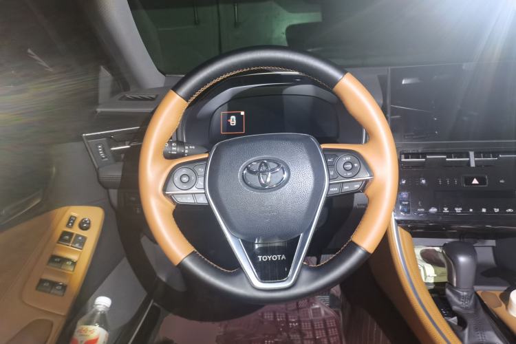 Used Toyota Avalon 2023 Dual-Motor 2.5L XLE Prestige Edition Steering Wheel