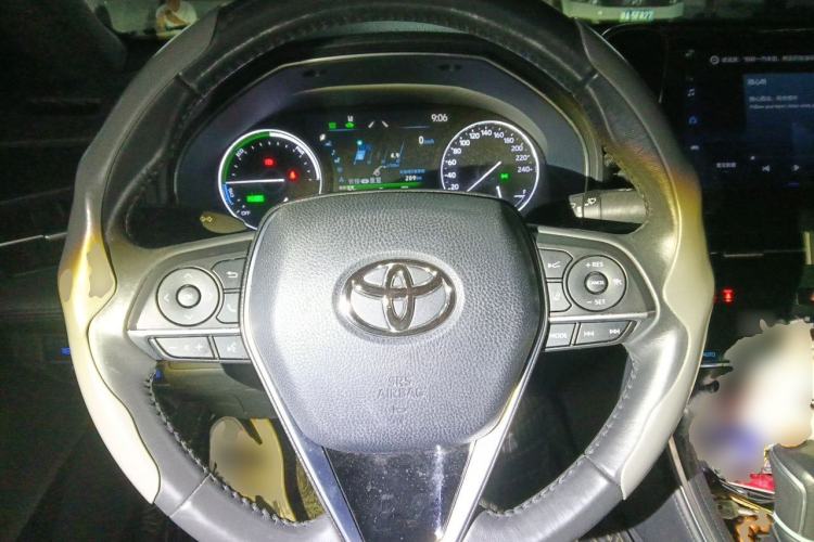 Used Toyota Avalon 2023 Dual-Engine 2.5L Luxury Edition Steering Wheel