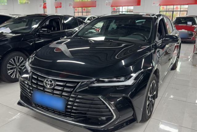 Ojetý Toyota Avalon 2023 2.0L Premium Edition