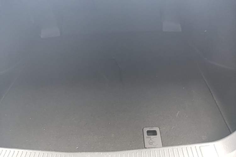 Used Toyota Avalon 2023 2.0L Premium Edition Trunk