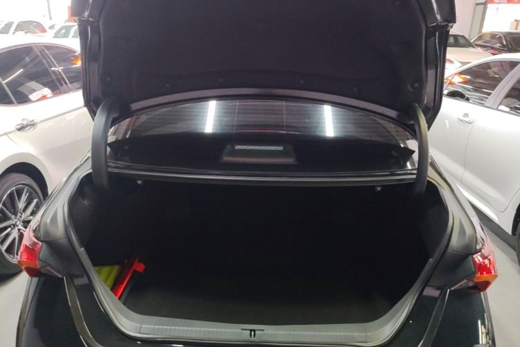 Used Toyota Avalon 2023 2.0L Luxury Edition Trunk