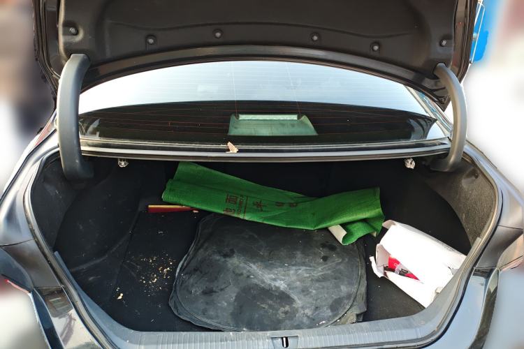 Used Toyota Avalon 2023 2.5L Luxury Edition Trunk