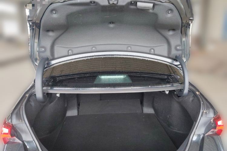 Used Toyota Avalon 2023 2.0L Luxury Edition Trunk