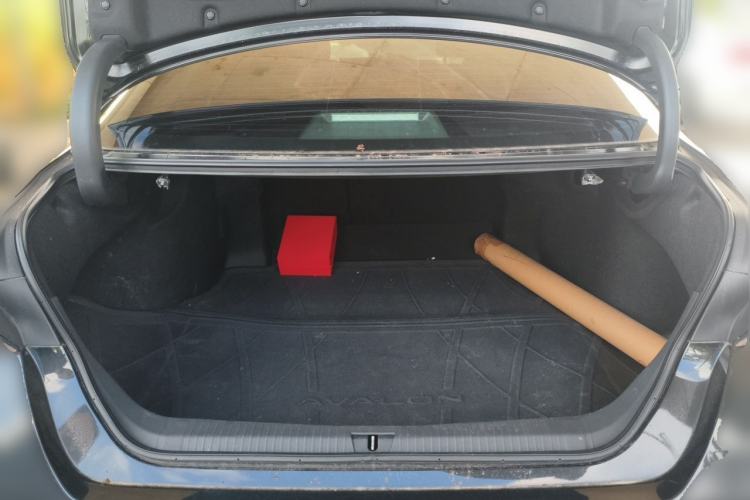Used Toyota Avalon 2023 2.5L Luxury Edition Trunk